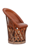 Silla Tipo Equipal "Cola de Pato" – Estilo Tradicional en Espacios Compactos