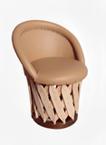 Silla Tipo Equipal "Cola de Pato" – Estilo Tradicional en Espacios Compactos