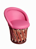 Silla Tipo Equipal "Cola de Pato" – Estilo Tradicional en Espacios Compactos