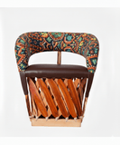 SILLA EQUIPAL DE PIEL PARA RESTAURANTE CANCÚN CON TEXTIL HUICHOL